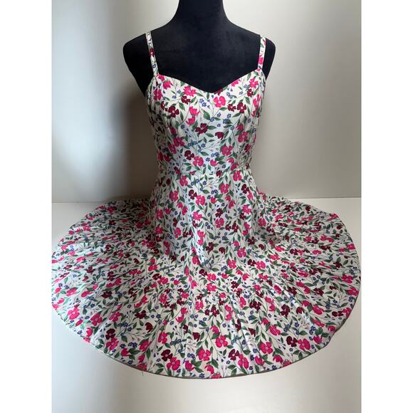 Old Navy Dresses & Skirts - Y2K Women’s Baby Doll Cami Floral Mini Dress Sz M Pink V Neck Milk Maid Old Navy